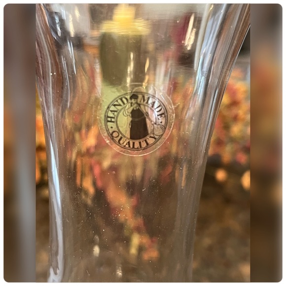 Crate and Barrel-Krosno ‘Swoon’ Handmade Poland Wine Decanter - Picture 2 of 4